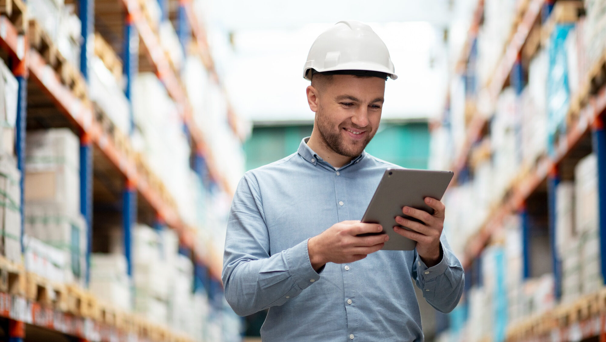 How to efficiently manage stock in warehouses?